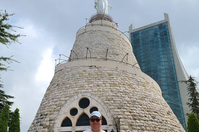 All-in Half-Day Jounieh Teleferique JeitaGrotto guide + breakfast - Riding the Jounieh Teleferique