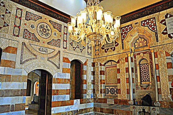 Beirut, Beiteddine & DeirElQamar Day Trip-With Lunch(4G on Board) - Martyrs’ Square and Beirut’s changing center