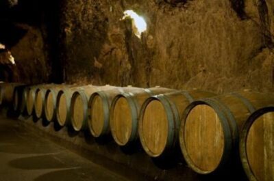 Guided Private Full Day Tour to Baalbek, Anjar and Chateau Ksara