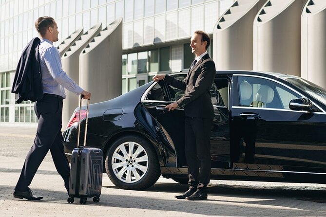 Private Departure Transfer: Hotel to Beirut International Airport - How the private vehicle affects the price