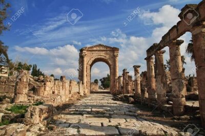 Private Tour: Tyre, Sidon and Maghdouche Day Trip from Beirut
