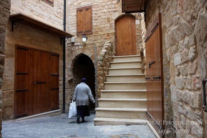 Sidon, Tyre, Maghdouche - Entering Sidon beside the Sea Castle