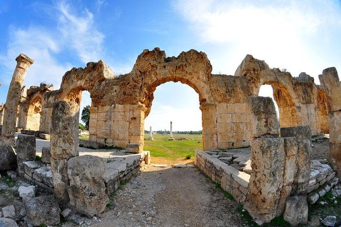 Small Group Tour to Sidon, Tyre & Maghdouche with lunch - A short walk through Sidon’s souks